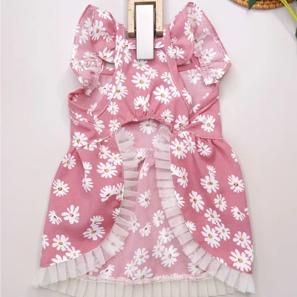 Daisy Graphic Pet Dress with Breathable Loungewear for Dogs and Cats - Picture 6 of 10
